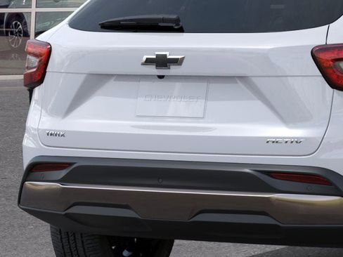 New 2025 Chevrolet Trax ACTIV w/ Driver Confidence Package image 14