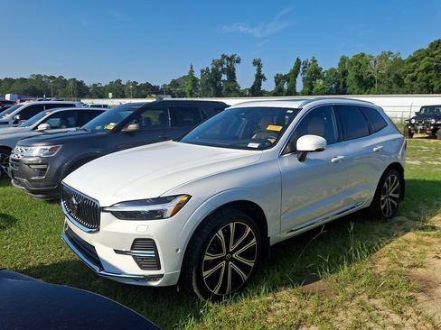 Used 2023 Volvo XC60 B5 Ultimate w/ Climate Package AWD/4WD image 3