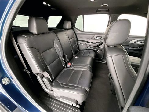 Used 2023 Chevrolet Traverse LT w/ LT Premium Package FWD image 33