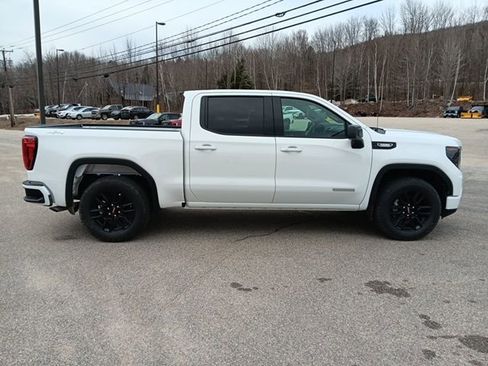New 2026 GMC Sierra 1500 Elevation image 22