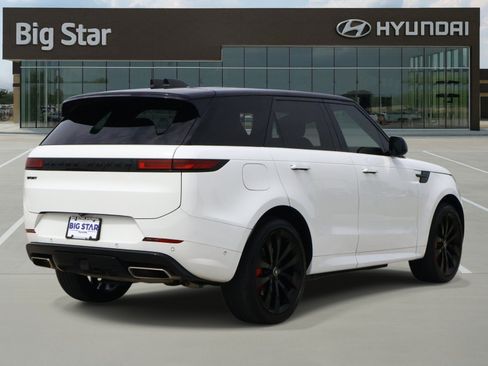 Used 2025 Land Rover Range Rover Sport Dynamic SE AWD/4WD image 4