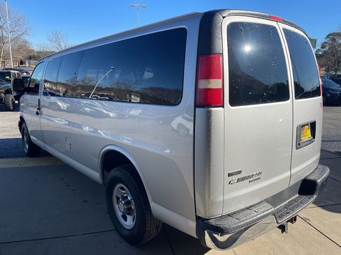 Used 2011 Chevrolet Express 3500 LT w/ LT Preferred Equipment Group image 5