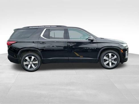 Certified 2023 Chevrolet Traverse LT w/ LT Premium Package AWD/4WD image 6
