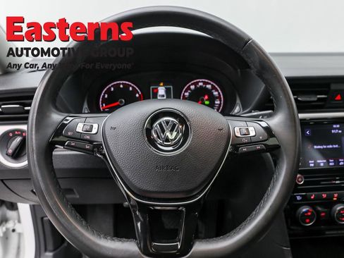 Used 2022 Volkswagen Passat 2.0T SE image 19
