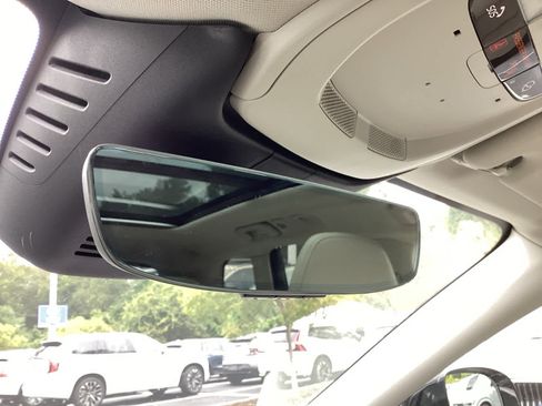 Certified 2023 Volvo XC60 B5 Plus w/ Climate Package image 77