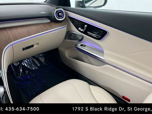 Certified 2025 Mercedes-Benz CLE 450 4MATIC Cabriolet image 10