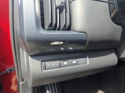 New 2026 Nissan Pathfinder SL AWD/4WD image 18