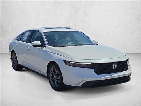Used 2024 Honda Accord EX image 3