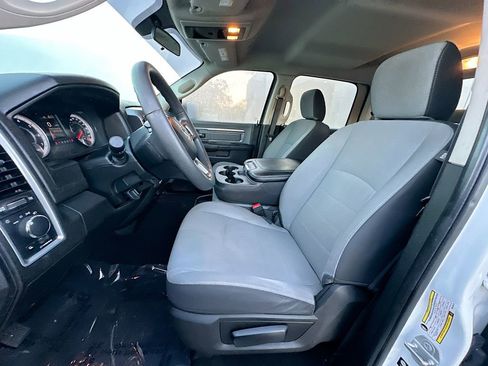 Used 2021 RAM 1500 Classic SLT image 20