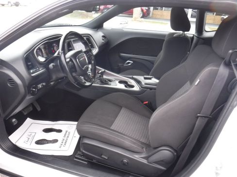 Used 2022 Dodge Challenger GT w/ Blacktop Package image 9
