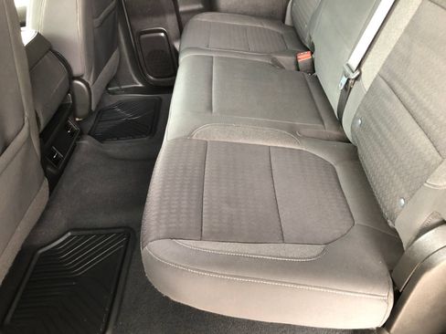 Used 2022 Chevrolet Silverado 2500 Custom w/ Custom Convenience Package AWD/4WD image 10