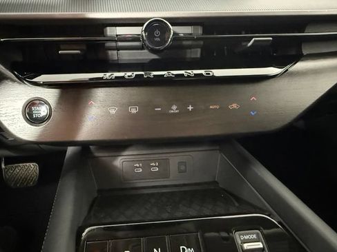Used 2025 Nissan Murano SV AWD/4WD image 22