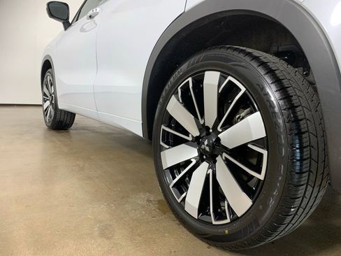 Used 2025 Mitsubishi Outlander SEL FWD image 16