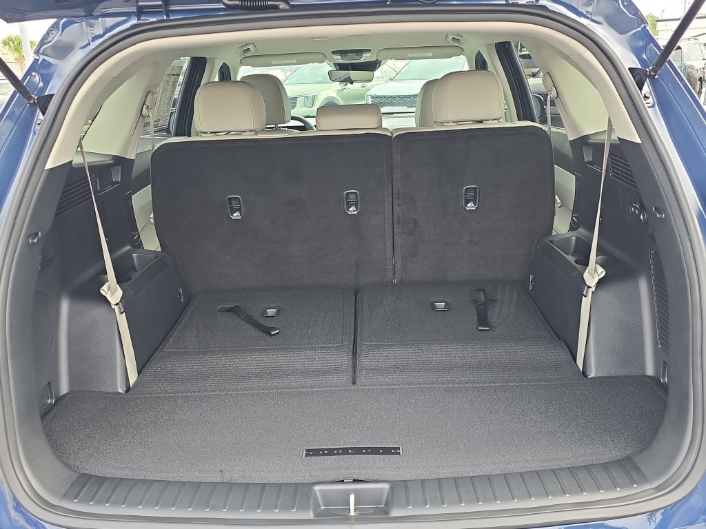 New 2026 Kia Sorento S FWD image 10