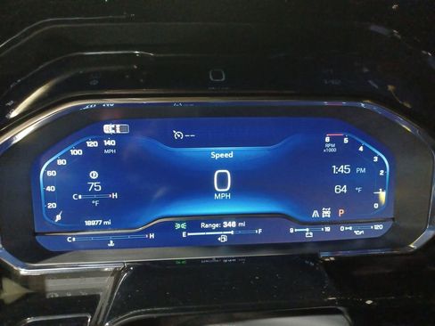 Used 2024 Chevrolet Silverado 1500 High Country w/ Technology Package image 10