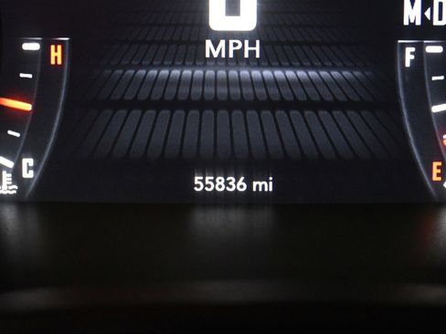 Used 2020 Dodge Challenger SXT image 26