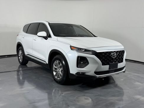 Used 2019 Hyundai Santa Fe SEL FWD image 3