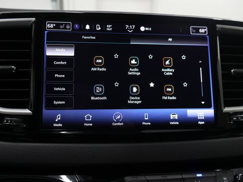 Used 2024 Chrysler Pacifica Touring-L image 52