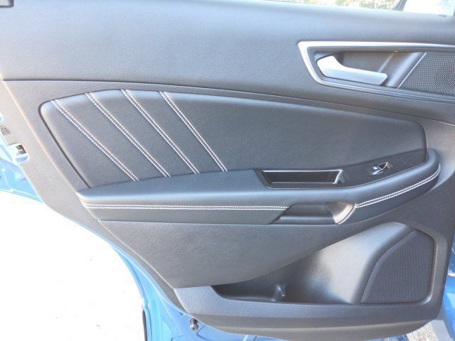 Used 2019 Ford Edge ST w/ Equipment Group 401A AWD/4WD image 28