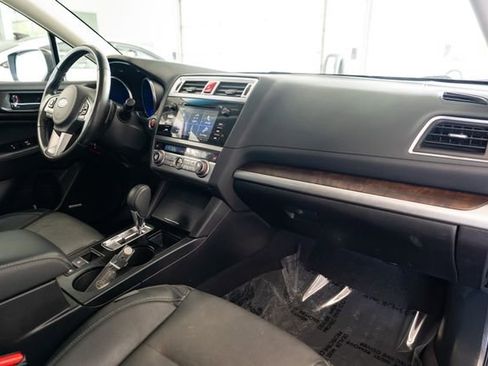 Used 2016 Subaru Outback 2.5i Limited AWD/4WD image 30