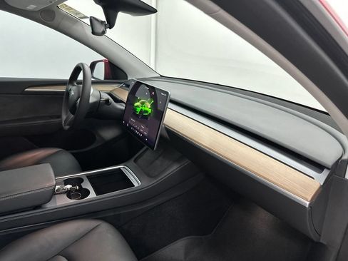 Used 2023 Tesla Model Y Long Range AWD/4WD image 23