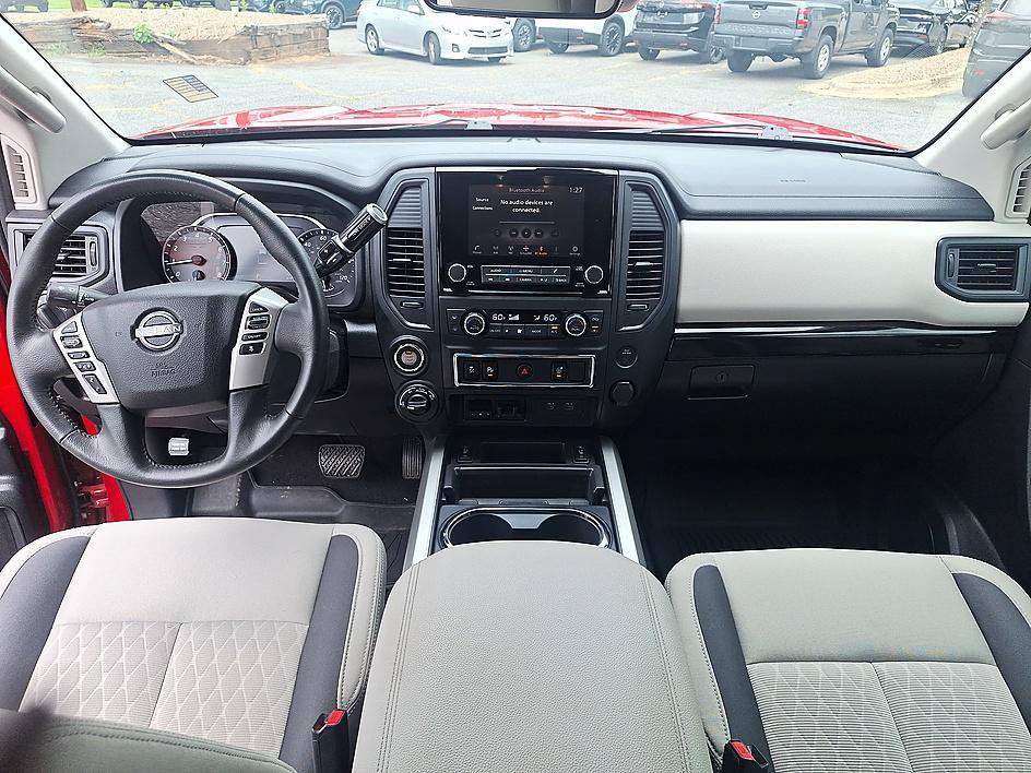 Used 2024 Nissan Titan SV w/ SV Convenience Package AWD/4WD image 19