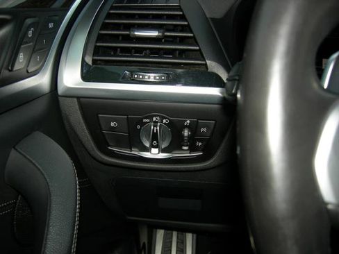 Used 2020 BMW X4 M40i w/ Executive Package image 11