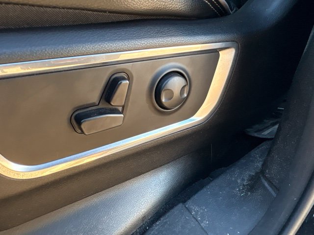 Used 2025 RAM 1500 Laramie w/ Night Edition AWD/4WD image 14