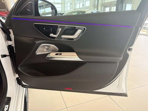Used 2025 Mercedes-Benz E 53 AMG e 4MATIC Sedan image 14