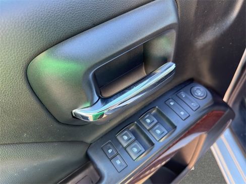 Used 2018 GMC Sierra 1500 SLE w/ SLE Value Package image 12