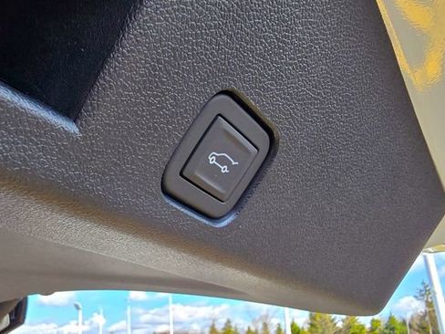 New 2026 Buick Enclave Preferred w/ Power Package AWD/4WD image 34