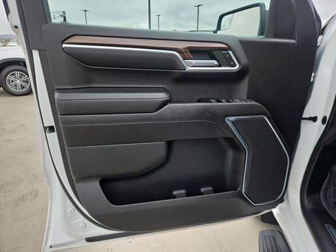 Used 2022 Chevrolet Silverado 1500 LT RWD image 21