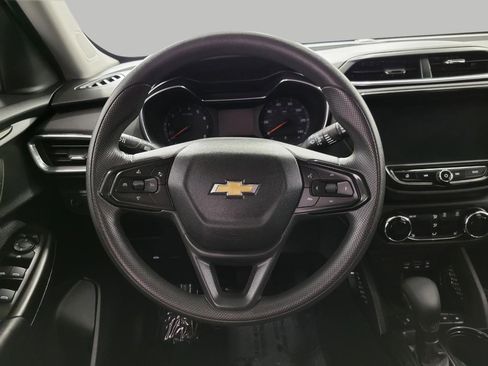 Used 2023 Chevrolet TrailBlazer LT w/ Convenience Package FWD image 6