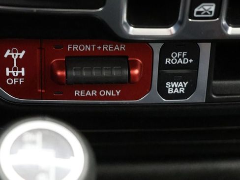 Used 2022 Jeep Gladiator Rubicon w/ Dual Top Group image 32