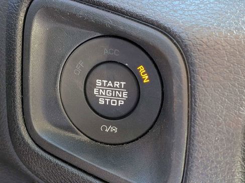 Used 2025 Jeep Wrangler Unlimited Sport AWD/4WD image 29