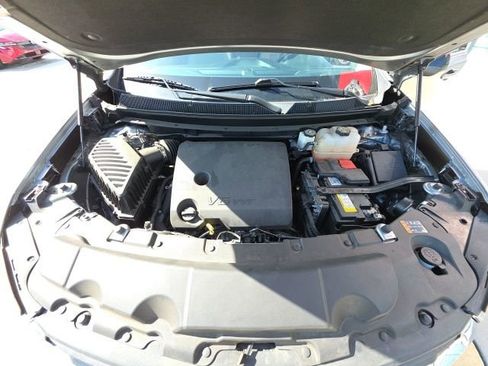 Used 2023 Chevrolet Traverse LS image 28