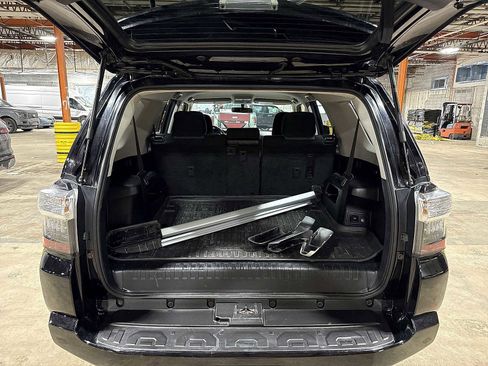 Used 2018 Toyota 4Runner SR5 image 20