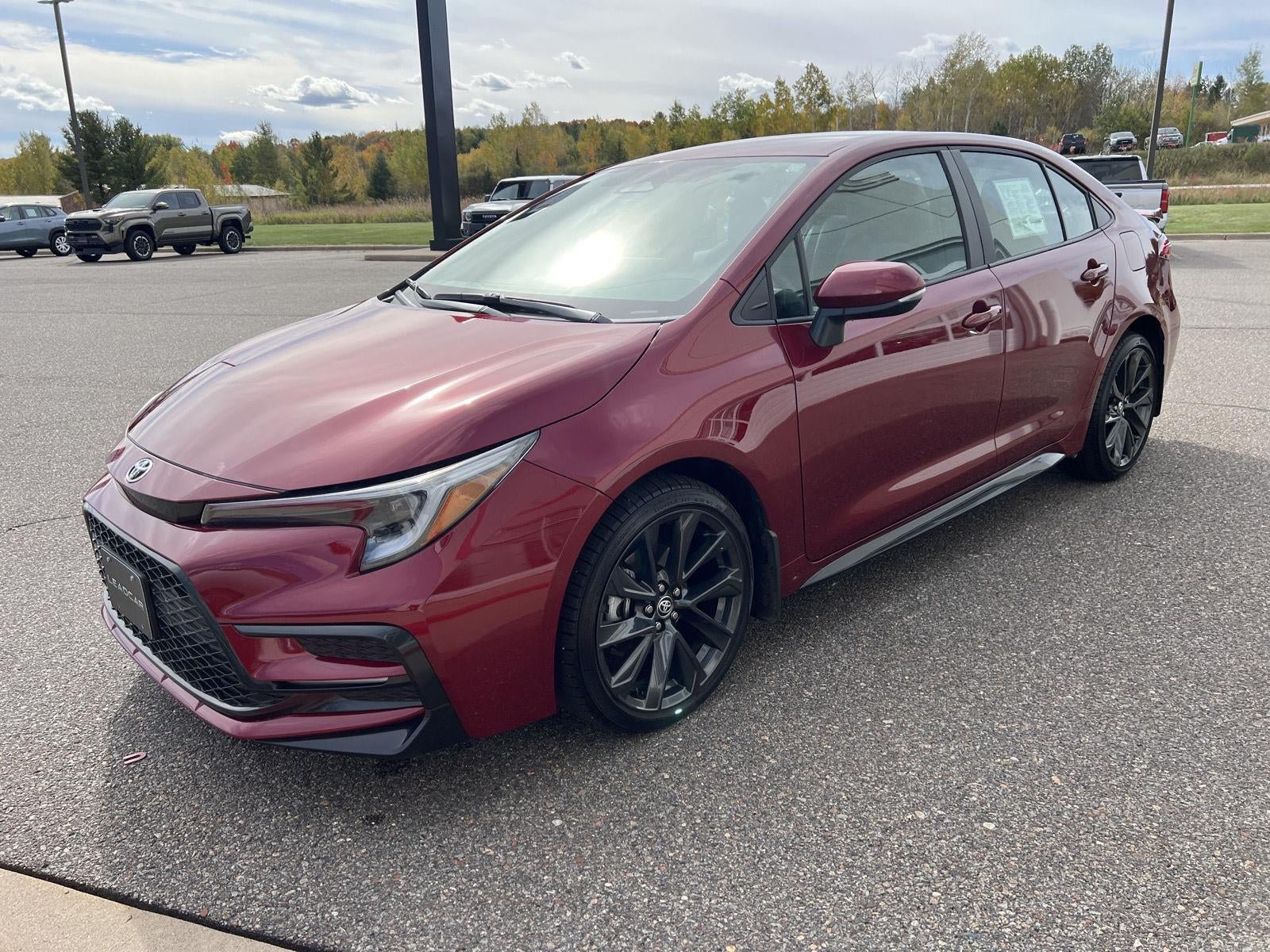Used 2026 Toyota Corolla SE FWD image 6