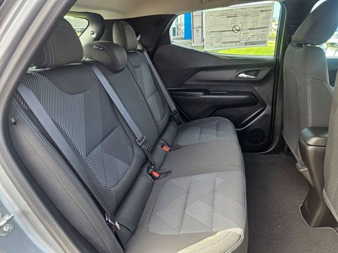 New 2027 Chevrolet Bolt LT w/ Comfort Package image 27