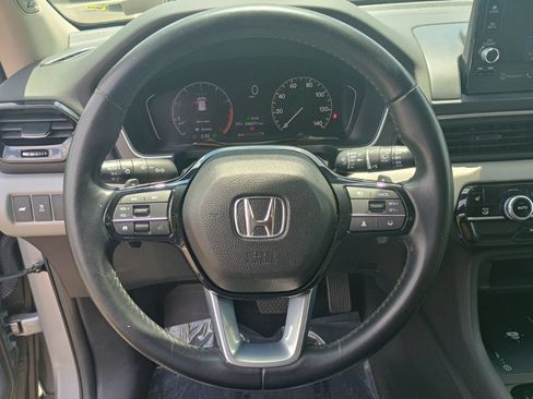 Used 2024 Honda Pilot Touring image 30