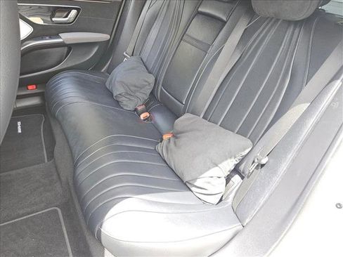 Used 2022 Mercedes-Benz EQS 450+ Sedan image 15