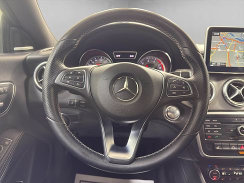Used 2015 Mercedes-Benz CLA 250 4MATIC image 10