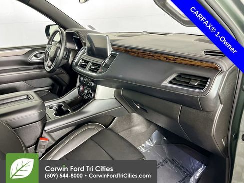 Used 2024 Chevrolet Tahoe Premier AWD/4WD image 32