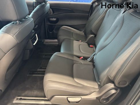 New 2026 Kia Carnival SX Prestige FWD image 12