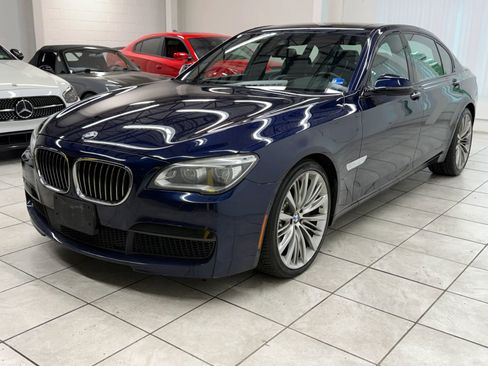 Used 2015 BMW 750Li w/ M Sport Edition RWD image 3