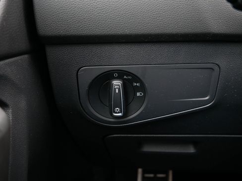 Certified 2024 Volkswagen Tiguan SE R-Line image 26