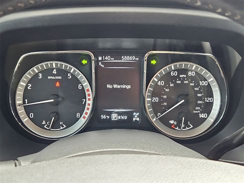 Used 2018 Nissan Titan PRO-4X w/ Pro-4x Convenience Package image 21