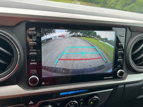 Certified 2023 Toyota Tacoma SR5 AWD/4WD image 26