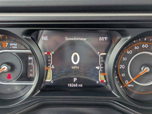 Certified 2024 Jeep Gladiator Mojave AWD/4WD image 28