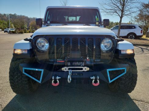 Used 2021 Jeep Gladiator Willys image 19